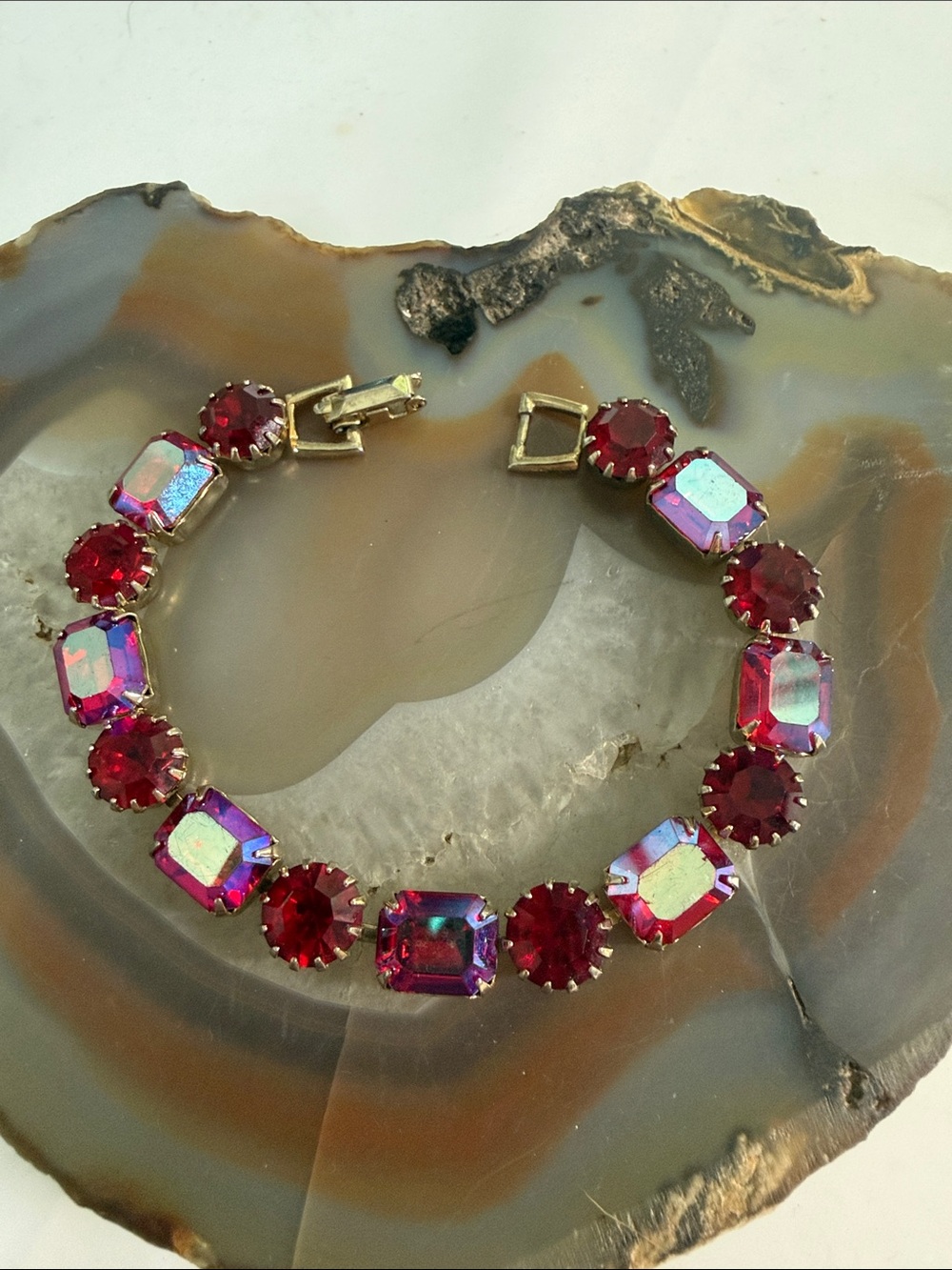 Vintage Weiss Red glass AB gold tone Bracelet GUC  7”